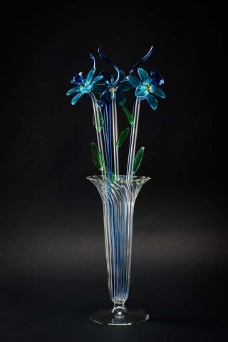 VASO CONICO CON 3 NARCISI E 3 RAMI 