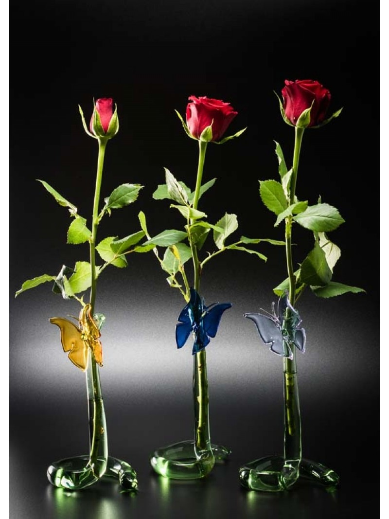 SINGLE FLOWER VASE WITH BUTTERFLY